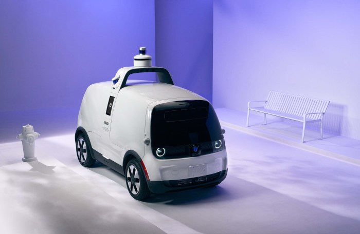 Auto Pilot autonomous car self-driving vehicle car driverless object ... Autonomous taxis