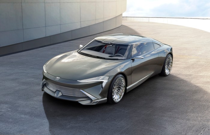 New Electric Cars 2025 Europe - Hugo Landon EV test drive outreach