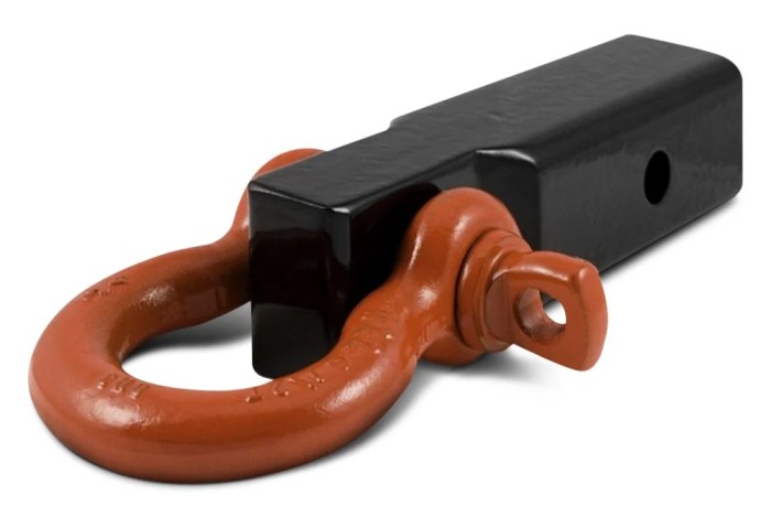 Tow hitch accessories